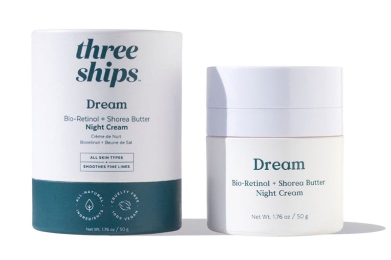 I tried Three Ships’ Dream Bio-Retinol Night Cream that leaves skin deeply hydrated, smooth, and brighter overnight. This $39 retinol formula is so gentle on my skin too as a first-time user.