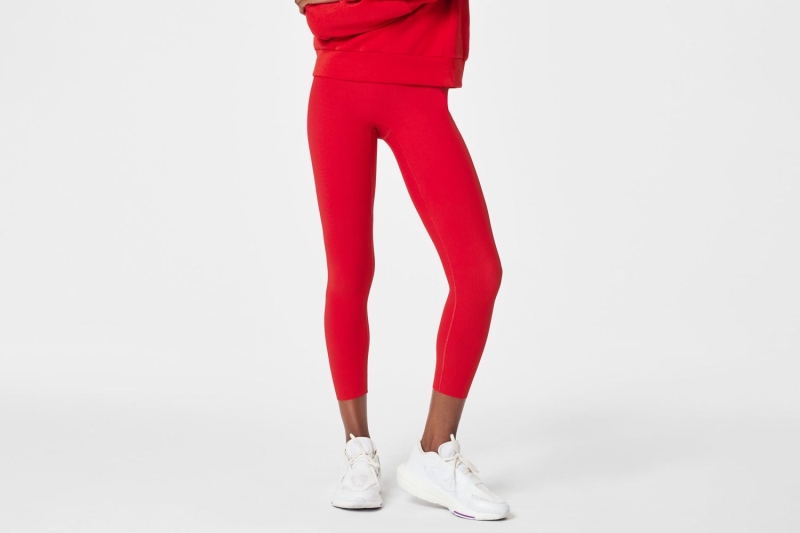 Gwyneth Paltrow posted her monochromatic red workout set from Spanx on Instagram. She wore the brand’s AirEssentials Half Zip Sweatshirt and its Booty Boost Active Contour Ribbed Leggings.