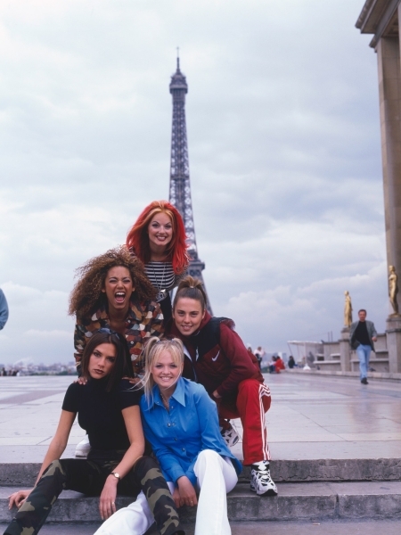 A 1990s Fashion History Lesson: Supermodels, Grunge, and the Dawn of the Digital Age
