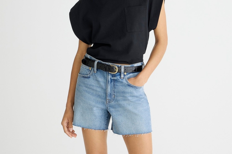 J.Crew’s Memorial Day sale includes up to 86 percent off summer clothing, plus an extra 50 percent off sale items. Shop Meghan Markle's exact T-shirt, dresses, swimsuits, denim, and more, starting at $16.