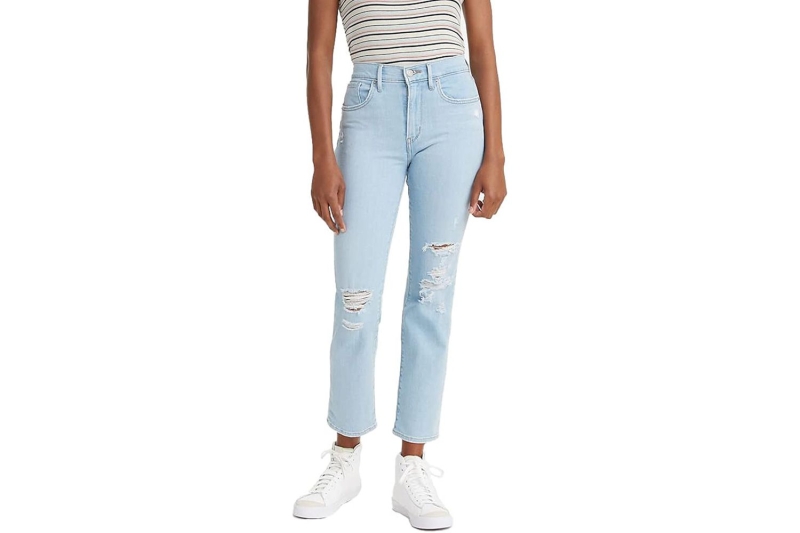 Levi’s jeans are up to 56 percent off at Amazon, including the pair Kylie Jenner wears repeatedly, denim shorts Taylor Swift has worn, and trendy styles like supermodel Elsa Hosk’s Baggy Dad Jean.