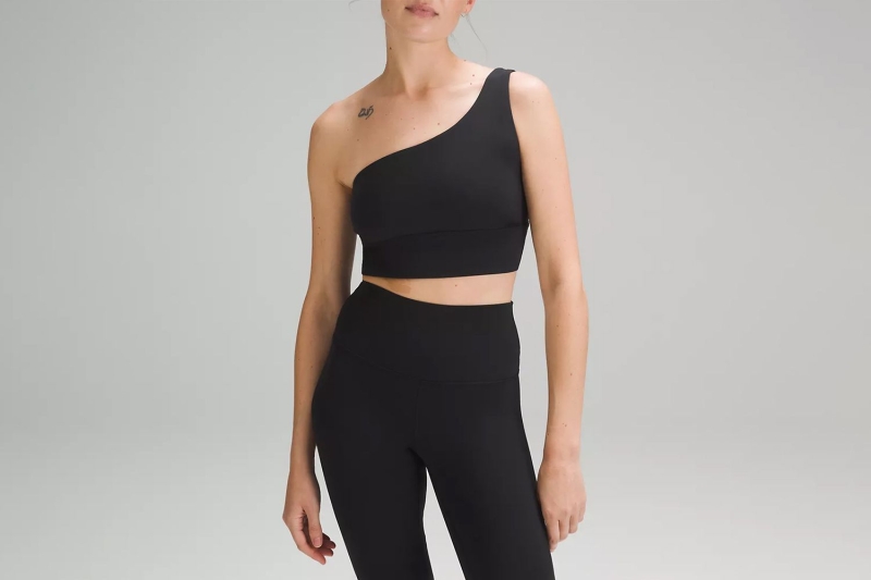 The four best sales this weekend are at Lululemon, Amazon, Zappos, and Tory Burch. Save 50 percent on the Align sports bra, shop $29 summer sneakers, and take nearly $100 off a Tory Burch wallet.