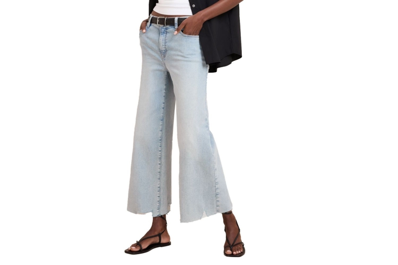 These are the 10 summer items a fashion writer is eyeing from Banana Republic Factory up to 40 percent off, including wide-leg linen pants, shorts, denim skirts, mini dresses, and more. Prices start at $24.