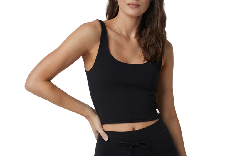Vuori is a hush-hush activewear brand taking over New York City, and I’m totally into its flattering comfy clothes, including joggers, leggings, tank tops, and more. Shop the celeb-worn brand before it blows up.