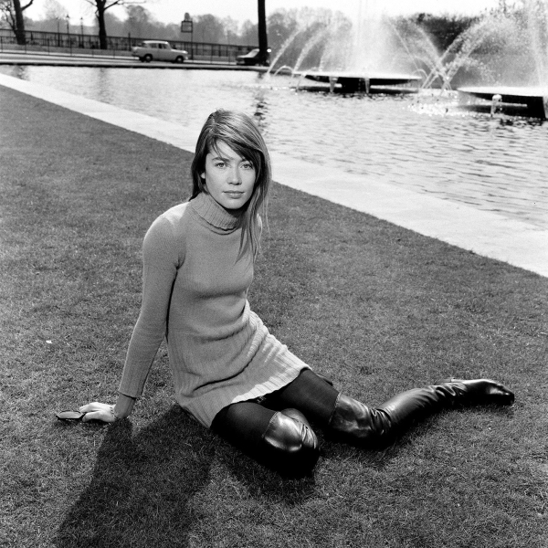 Françoise Hardy Was the French-Girl Style Blueprint
