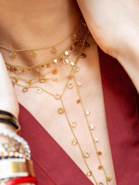 From earcuffs to seashells, this year's summer jewelry trends are all about being bold. Ahead are the top five to get started on your summer must-have list.