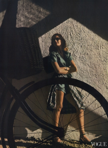 From the Archives: Bicycles in Vogue