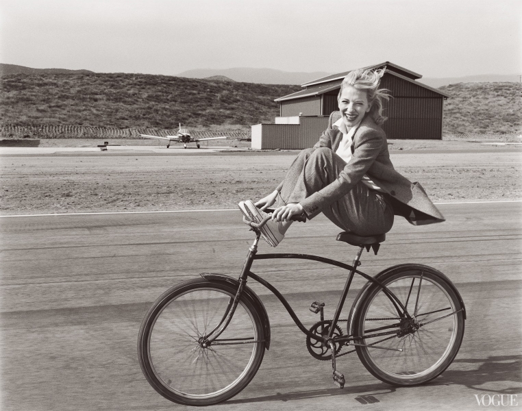 From the Archives: Bicycles in Vogue