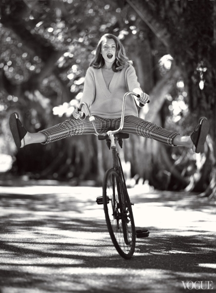 From the Archives: Bicycles in Vogue