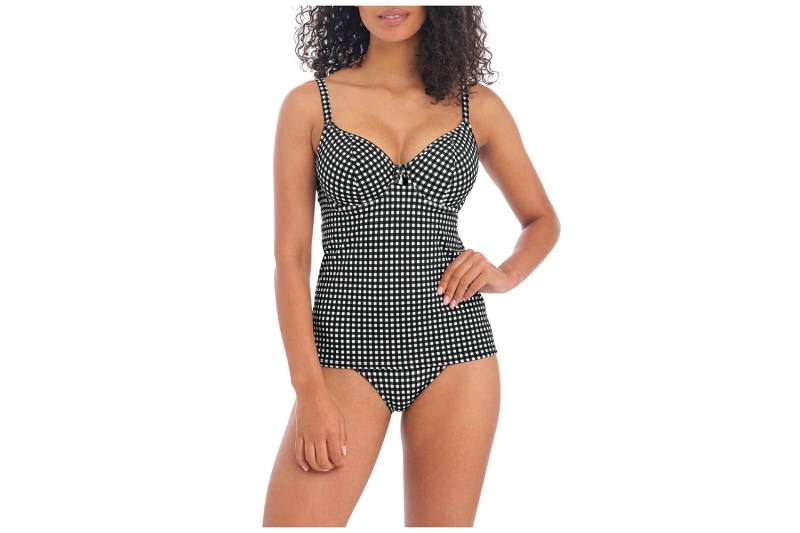 Reese Witherspoon and Brooke Shields inspired a fashion editor to wear gingham swimsuits, including styles from Lands’ End, Vineyard Vines, Nordstrom, and Amazon. Shop the summer swimwear trend, starting at $20.