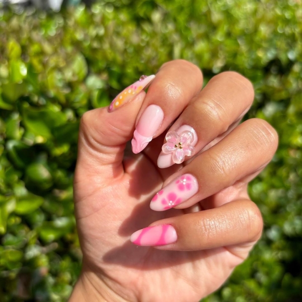 Aura nails are the gradient design that's slowly but surely overpowering the tried-and-true ombré. Browse 20 stunning options, here.