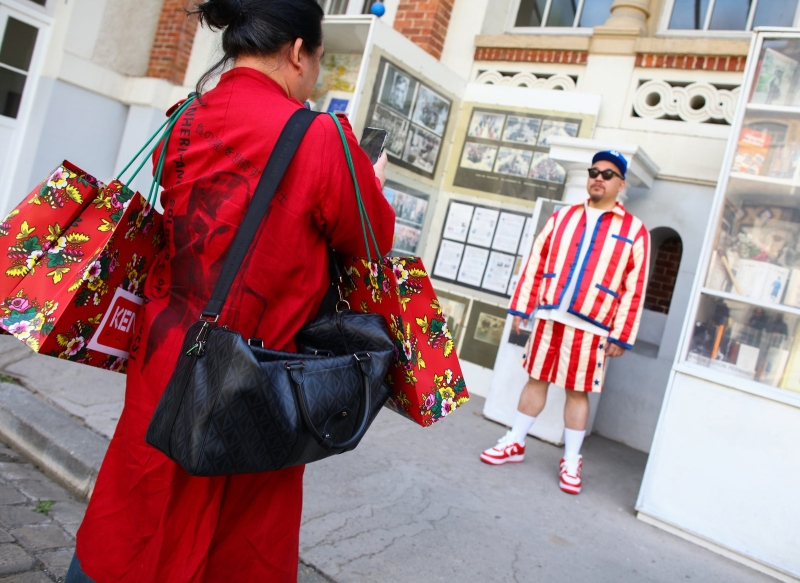 Have a Red, White, and Blue Summer With Inspiration From Street Style