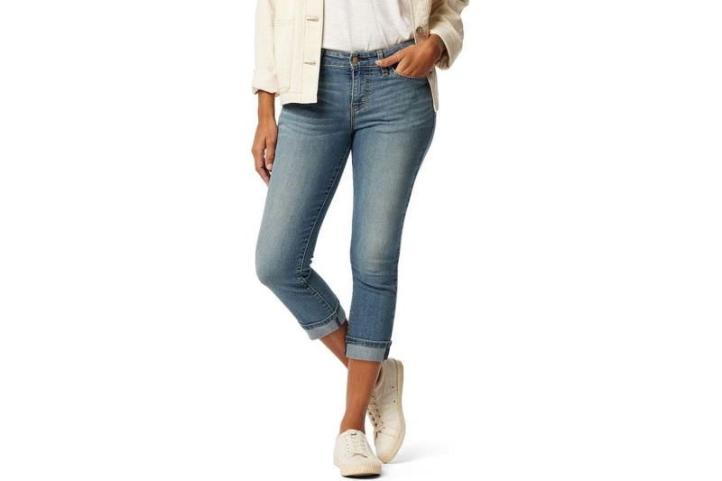 I rounded up the 15 best short, capri, and full-length jeans on Amazon from Levi’s, Wrangler, Lee, and more. Shop styles up to 62 percent off ahead of Amazon Prime Day.