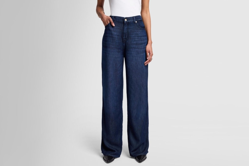 I’m a picky, in-the know fashion editor, and I'm even shopping for some standout Fourth of July fashion deals. Check out the best July 4th sales at M.Gemi, J.Crew, Nordstrom, and Tory Burch that I can’t pass up.