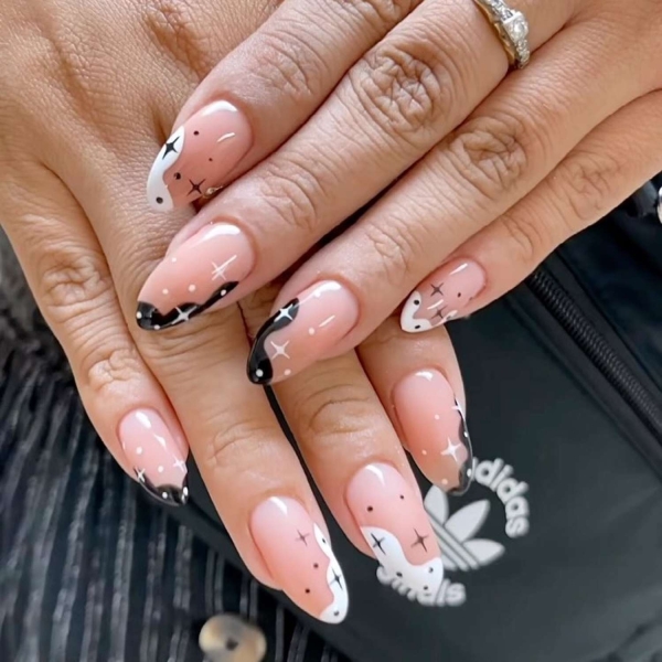 Simple white nail designs never go out of style. Here, explore some of our favorite simple white nail designs, plus get tips from manicurists on how to recreate them.