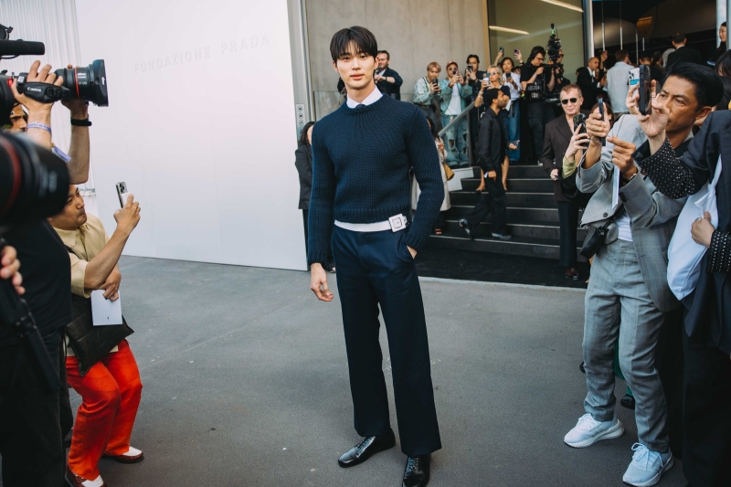 Street Style at the Spring 2025 Menswear Shows Was About the Statement Piece