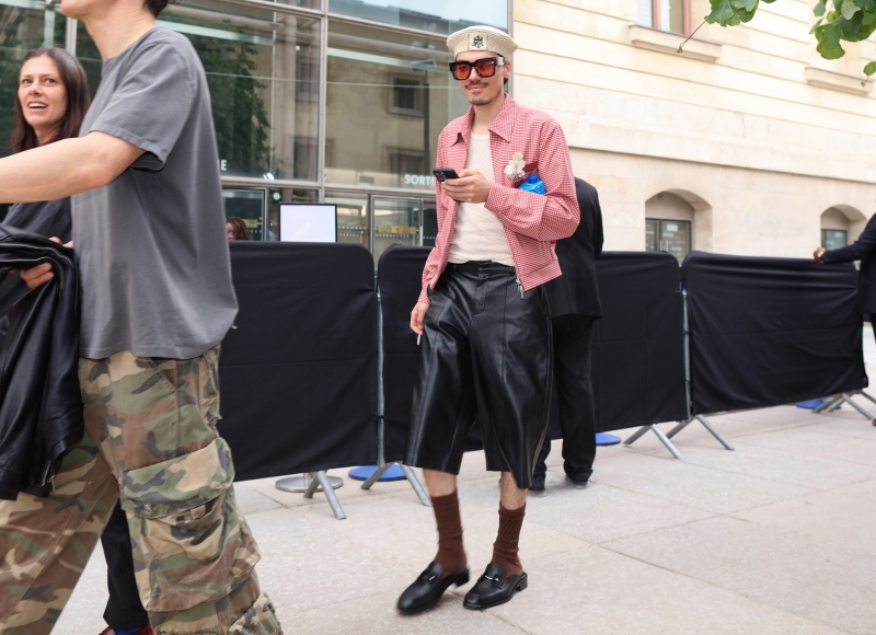 Street Style at the Spring 2025 Menswear Shows Was About the Statement Piece