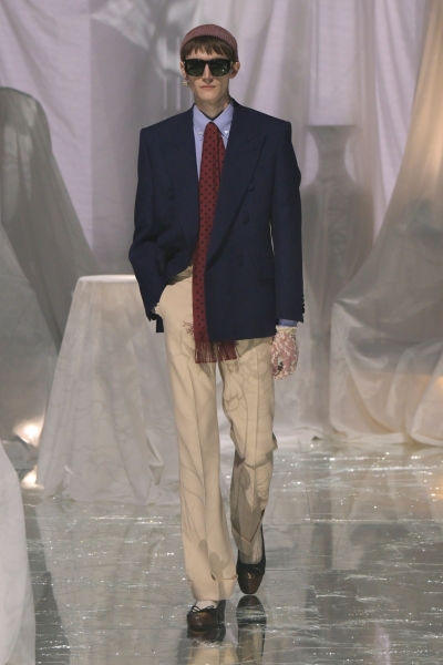 What Do Hot Men Wear Now? See the 64 Best Menswear Looks at the Spring 2025 Women’s Shows Here