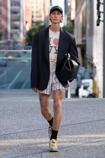 What Do Hot Men Wear Now? See the 64 Best Menswear Looks at the Spring 2025 Women’s Shows Here