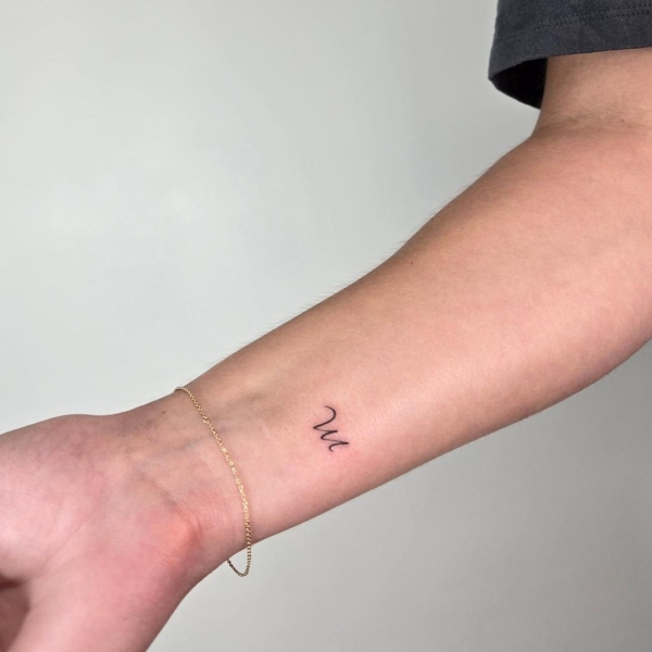 When it comes to tattoos, bigger doesn’t necessarily mean better. For proof, look no further than these 30 small wrist tattoos, which run the gamut from cool florals to astrological signs.