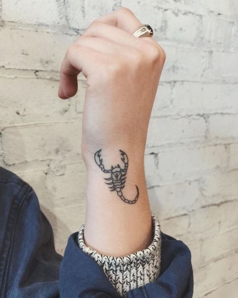 When it comes to tattoos, bigger doesn’t necessarily mean better. For proof, look no further than these 30 small wrist tattoos, which run the gamut from cool florals to astrological signs.