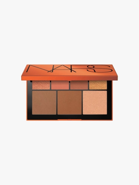 A Versatile Cheek Palette Is the Holiday Season’s Most Festive Beauty Gift