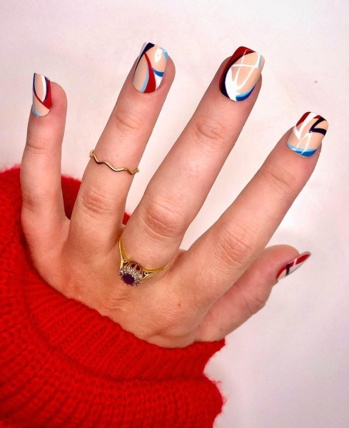 According to Meghan Markle, Taylor Swift, and Dua Lipa the short square nail shape that dominated the '90s is back.