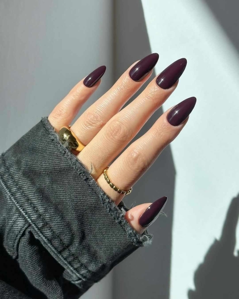 An optimistic and warm fire sign, Sagittarius isn't afraid to stand out. Whether you're about to celebrate your birthday or just want to fit the vibe of the season, we've got 20 Sagittarius-inspired manicures.