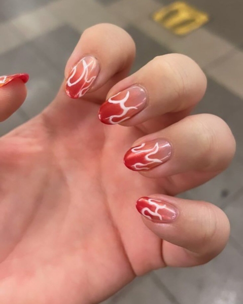 An optimistic and warm fire sign, Sagittarius isn't afraid to stand out. Whether you're about to celebrate your birthday or just want to fit the vibe of the season, we've got 20 Sagittarius-inspired manicures.