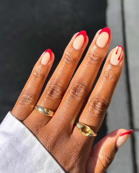 As fabulous as red wine looks in a glass, its color is even more stunning for a moody autumnal manicure. Here, scroll through 20 red wine nail looks perfect for fall.