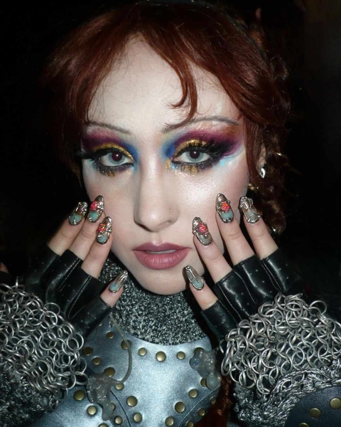 For the 2024 MTV Video Music Awards, Chappell Roan's makeup artist Andrew Dahling gave the star two different makeup looks steeped in Gothic romance. Get all the details here.