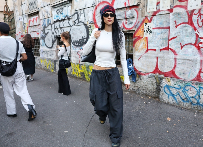 For the Post-Thanksgiving Comedown, Street Style Lessons in Comfy Pants