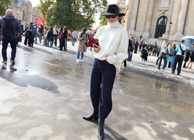 For the Post-Thanksgiving Comedown, Street Style Lessons in Comfy Pants