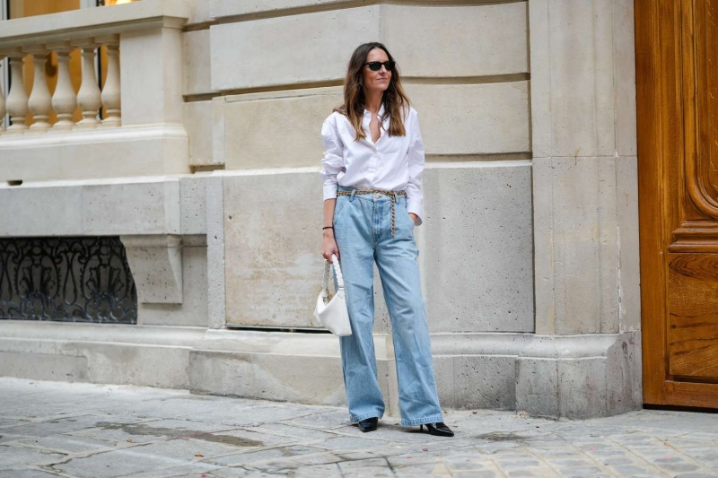 From a chic pair of trousers to a perfect T-shirt and classic pair of shoes, these are the items that should be the "foundation" of your wardrobe.