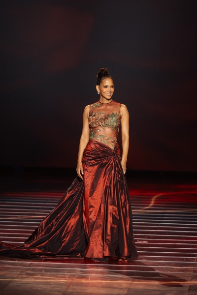 Halle Berry Just Rewore Her Iconic 2002 Oscars Dress