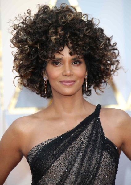 Halle Berry's short hair has been an aesthetic star throughout the course of her career. These are 25 of our favorite styles.