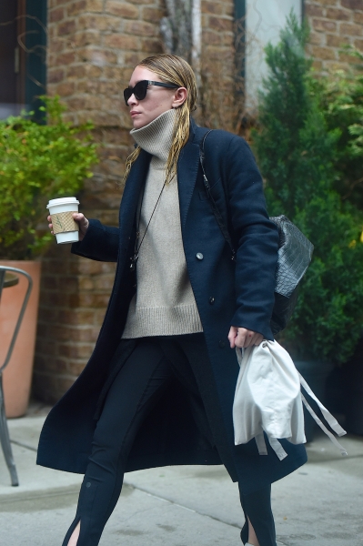 How to Dress Like the Olsen Twins This Winter