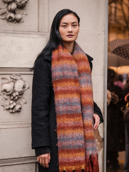 How to Wear a Scarf All Year-Round