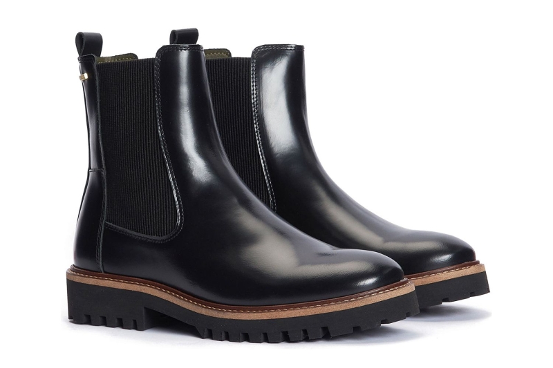 I recently splurged on a pair of Chelsea boots that are an essential for this time of year. Shop the Barbour boots I recently bought, plus other options from Nordstrom, Frye, Blundstone, and more.