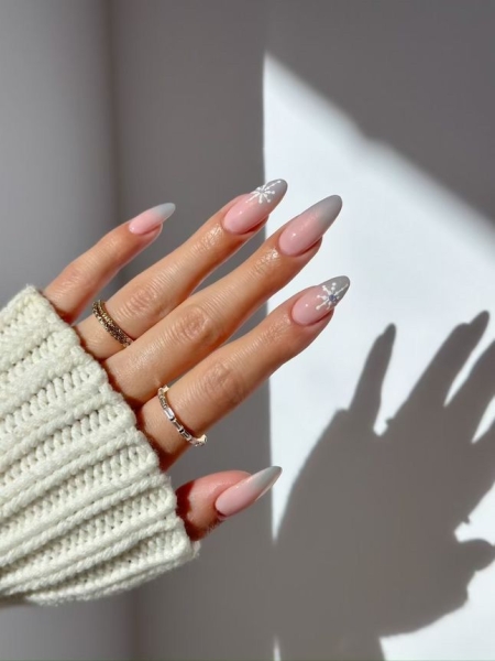 If you're craving an interesting Christmas nail design with nary a reindeer or snowman in sight, you've come to the right place. Scroll through 60 different festive yet stylish nail looks here.