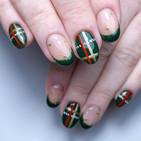 If you're craving an interesting Christmas nail design with nary a reindeer or snowman in sight, you've come to the right place. Scroll through 60 different festive yet stylish nail looks here.