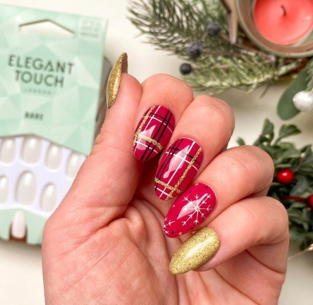 If you're craving an interesting Christmas nail design with nary a reindeer or snowman in sight, you've come to the right place. Scroll through 60 different festive yet stylish nail looks here.