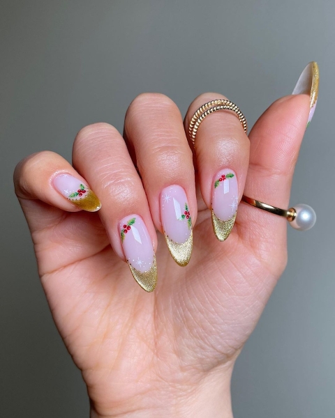 If you're craving an interesting Christmas nail design with nary a reindeer or snowman in sight, you've come to the right place. Scroll through 60 different festive yet stylish nail looks here.