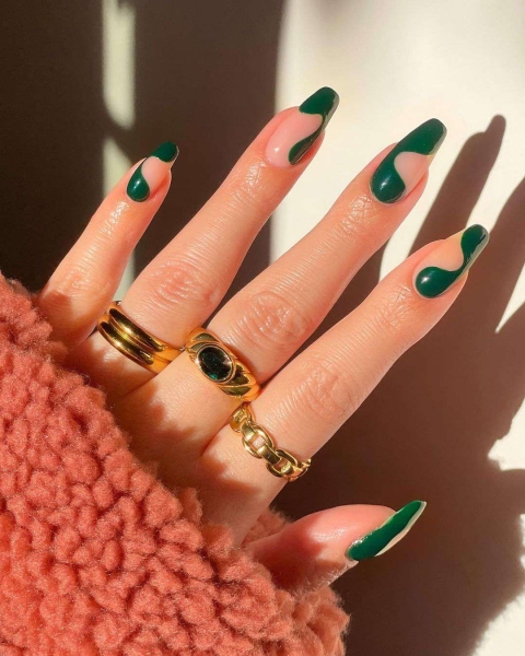 If you're craving an interesting Christmas nail design with nary a reindeer or snowman in sight, you've come to the right place. Scroll through 60 different festive yet stylish nail looks here.