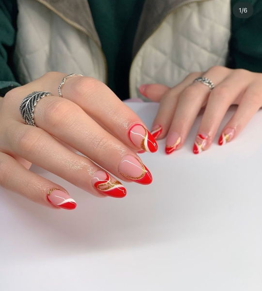 If you're craving an interesting Christmas nail design with nary a reindeer or snowman in sight, you've come to the right place. Scroll through 60 different festive yet stylish nail looks here.