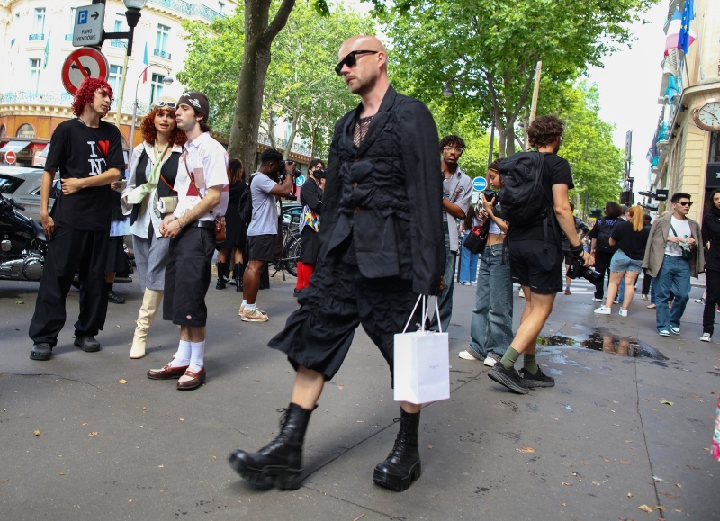 In Honor of Black Friday, Street Style’s Best All-Black Looks