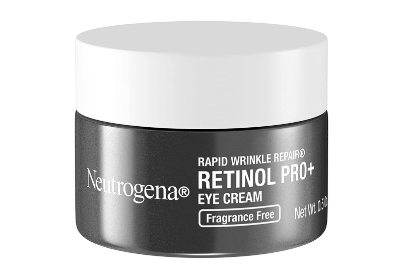 Jennifer Garner uses the Rapid Wrinkle Repair Retinol Night Cream from Sarah Jessica Parker-used brand Neutrogena. Shop the line-smoothing skin care gem while it’s on sale for $17 at Amazon.