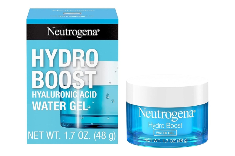 Jennifer Garner uses the Rapid Wrinkle Repair Retinol Night Cream from Sarah Jessica Parker-used brand Neutrogena. Shop the line-smoothing skin care gem while it’s on sale for $17 at Amazon.