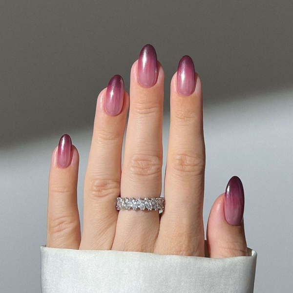 Ombré nail designs are easy to achieve at home. Here, explore 20 ombré nails for fall.