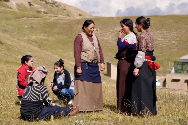 On the Tibetan Plateau, Meet the Mother-Daughter Duo Spinning Sustainable Designs From Yak Wool